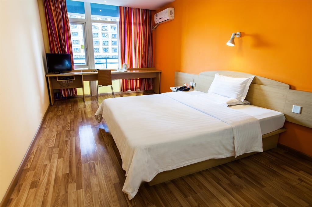 7Days Inn Suzhou Sanxiang Road Room photo